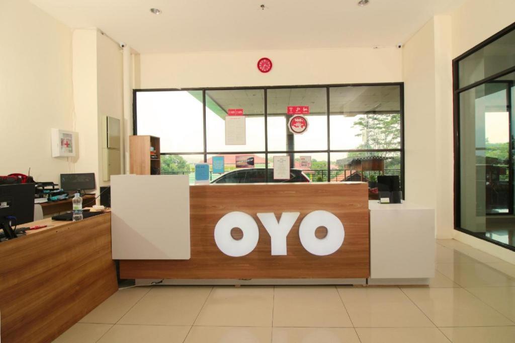 Отель Super Oyo Capital O 483 Tamansari Panoramic Бандунг Экстерьер фото